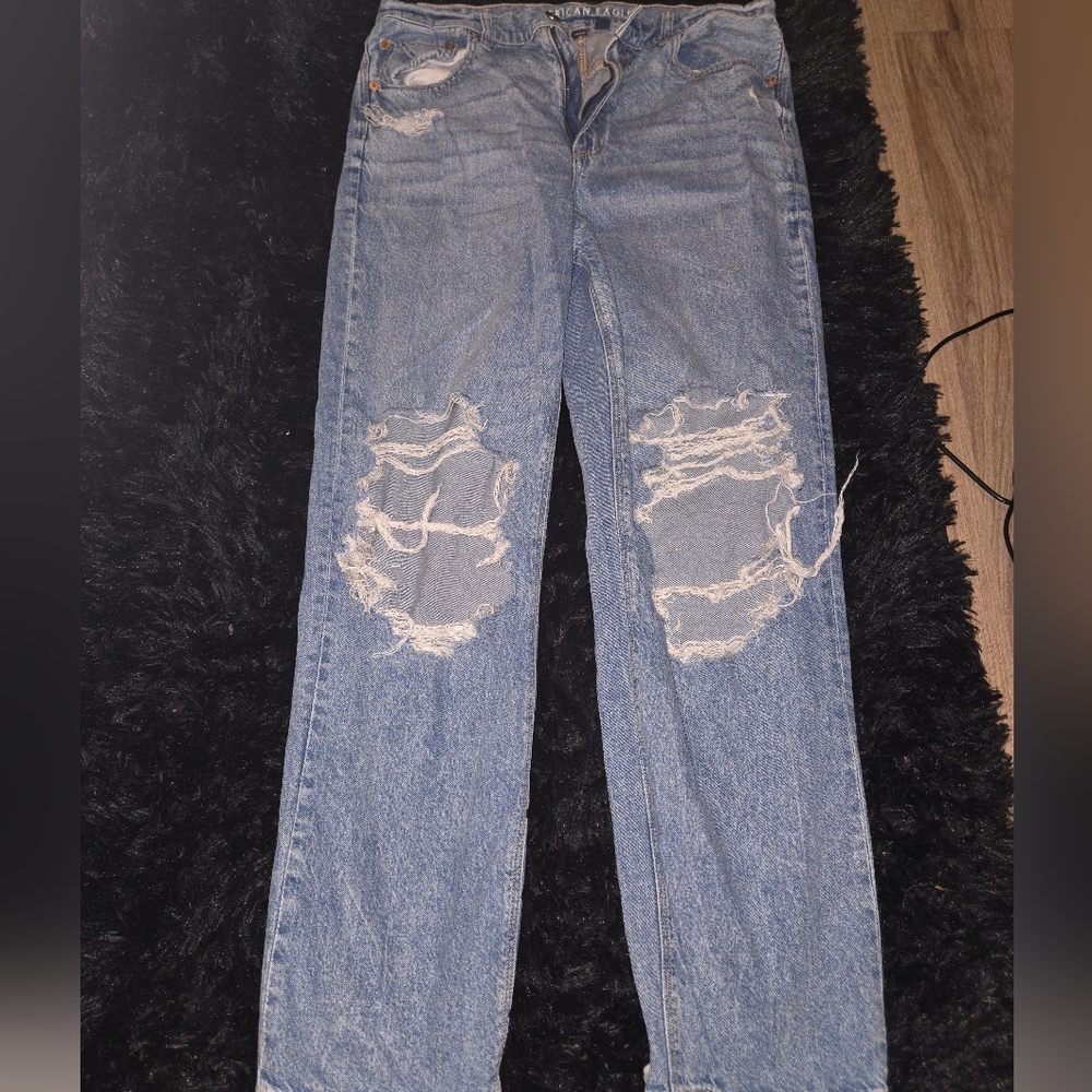 American Eagle Outfitters Light Blue Distressed Boyfriend Jeans
